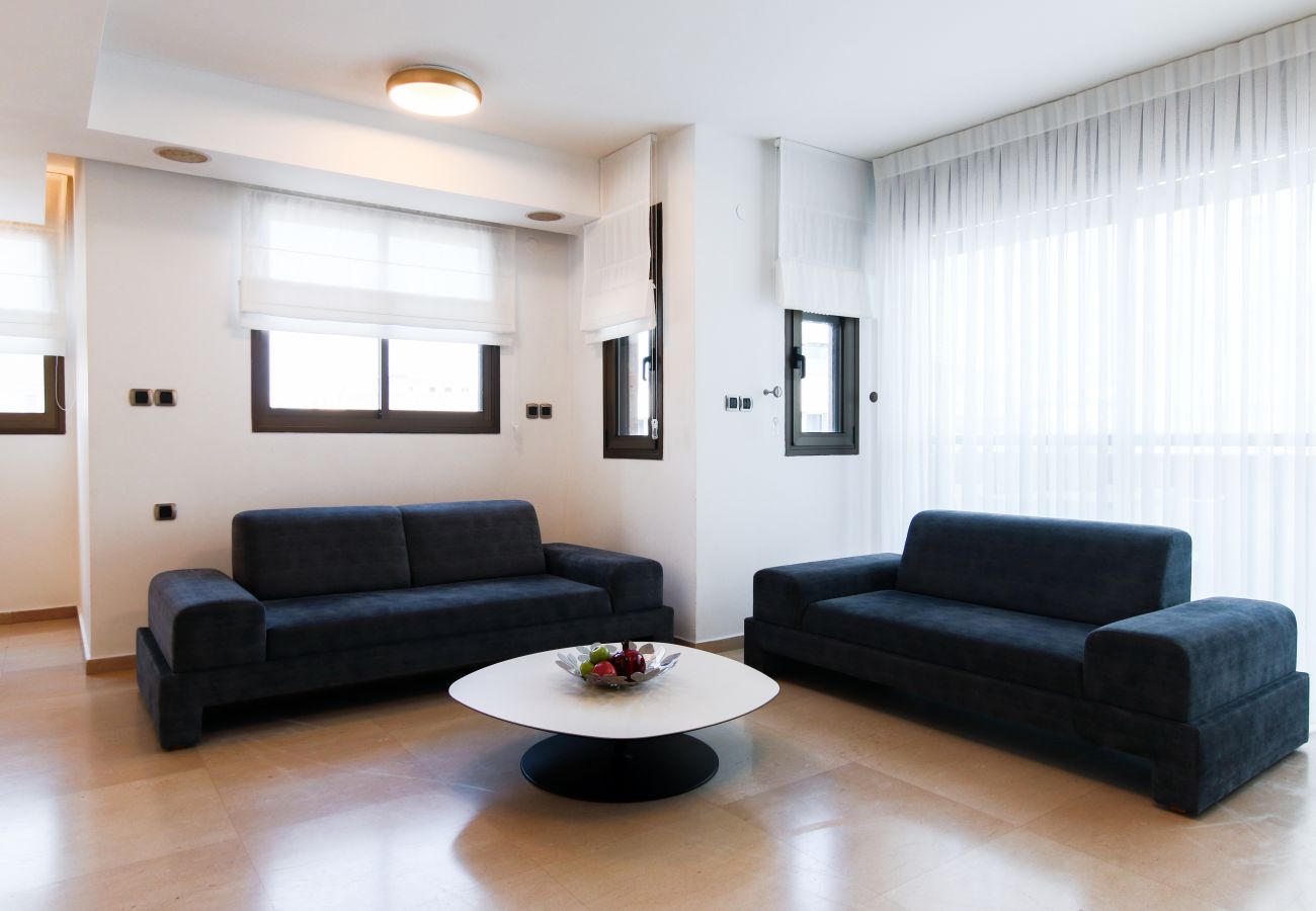 Apartment in Tel Aviv - Jaffa - Upscale Family Home with Balcony, Parking next to Beach by FeelHome