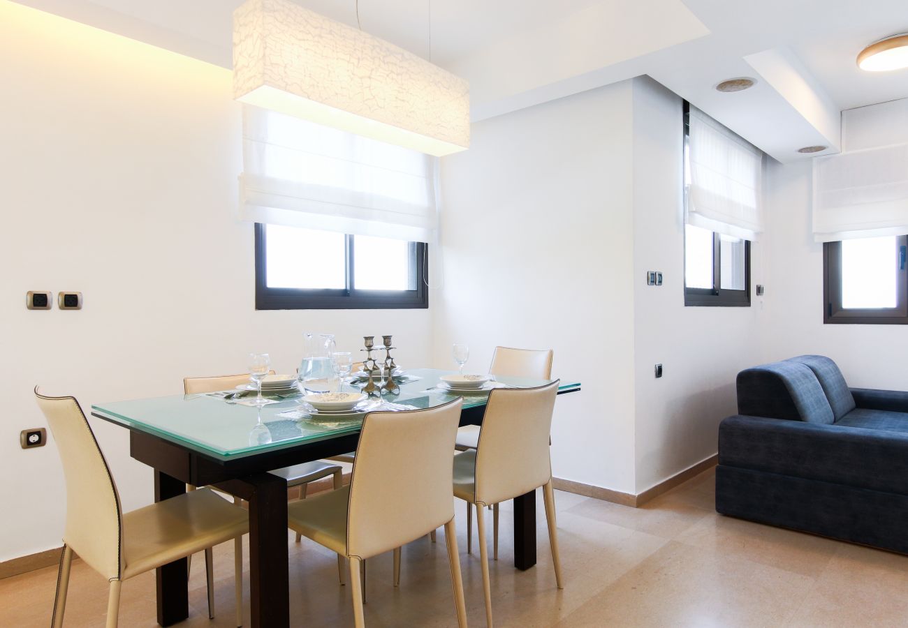Apartment in Tel Aviv - Jaffa - Upscale Family Home with Balcony, Parking next to Beach by FeelHome