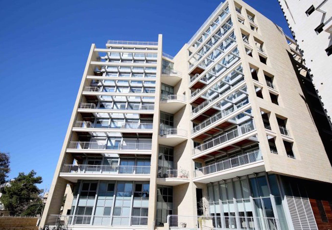 Apartment in Jerusalem - City Center HaNevi'im Street Modern & Quiet Apartment with Spacious Terrace