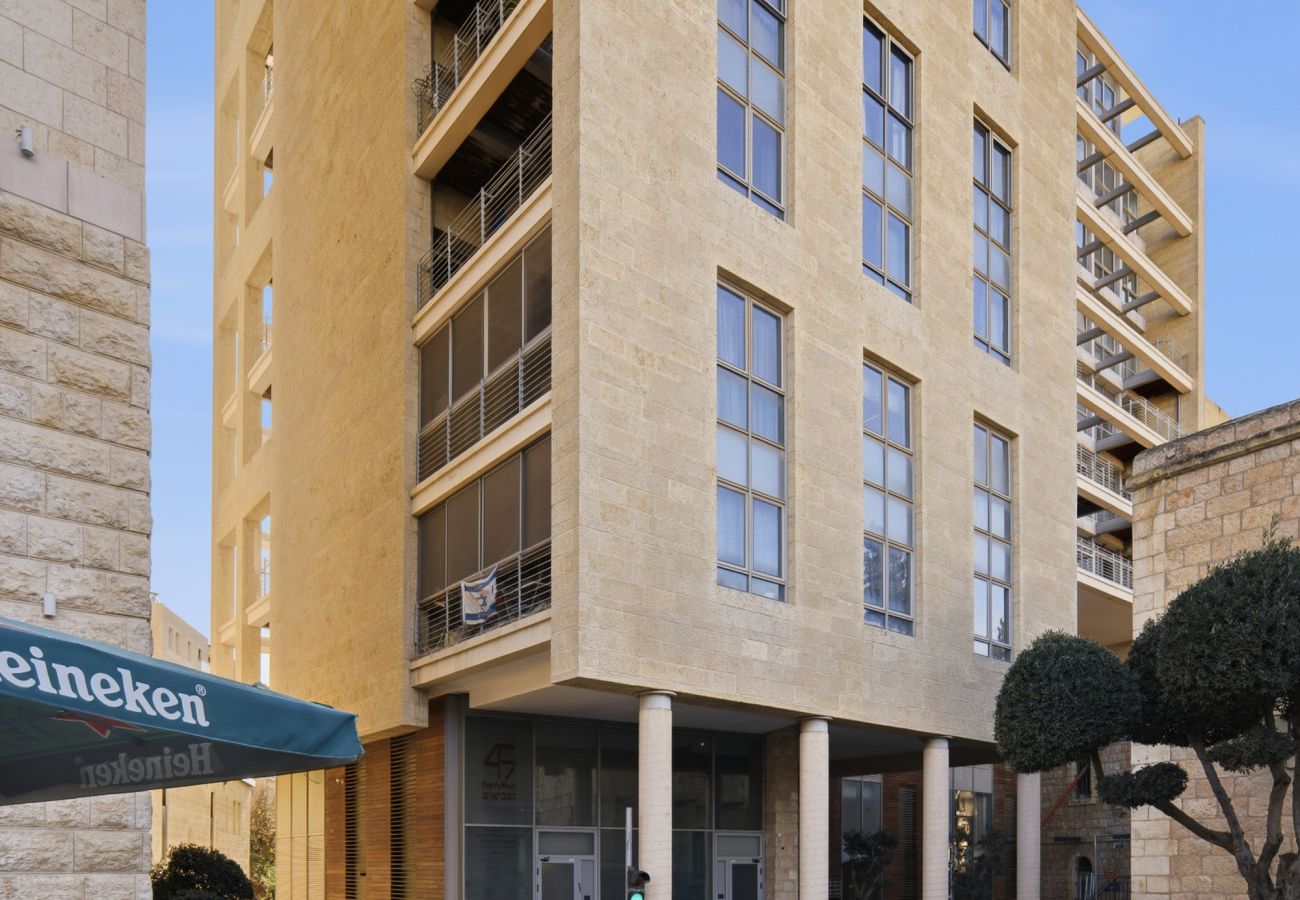 Apartment in Jerusalem - MAMAD Quiet with Terrasse in City Center by FeelHome