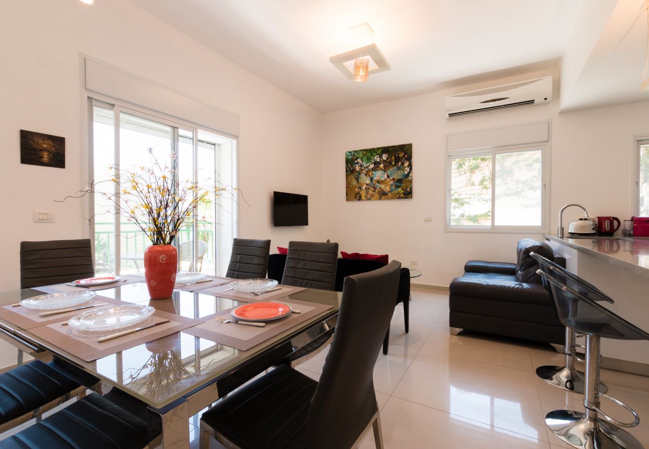 Apartment in Tel Aviv - Jaffa - Modern 3BR 5 min to Beach