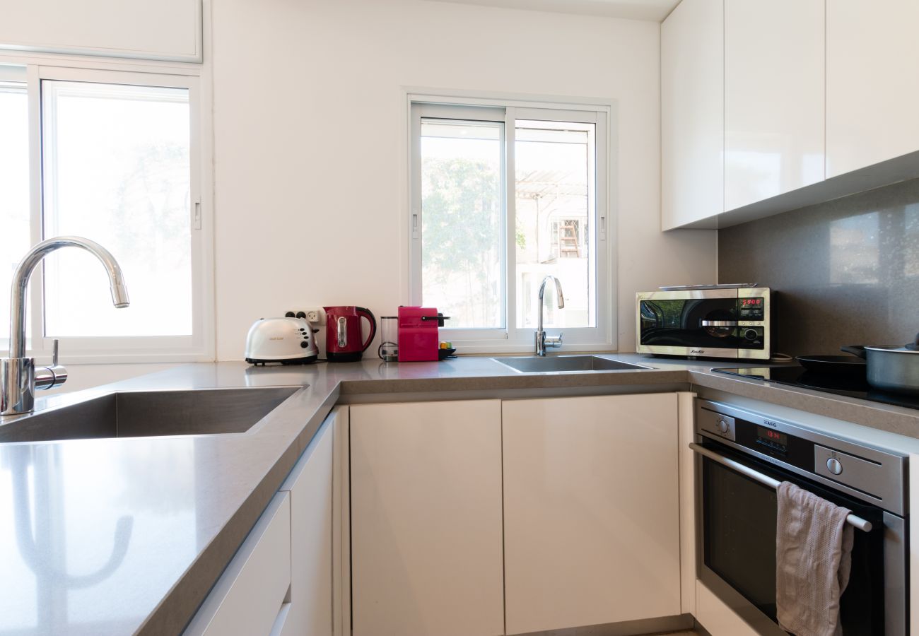 Apartment in Tel Aviv - Jaffa - Comfort Family Apartment near Beach by FeelHome