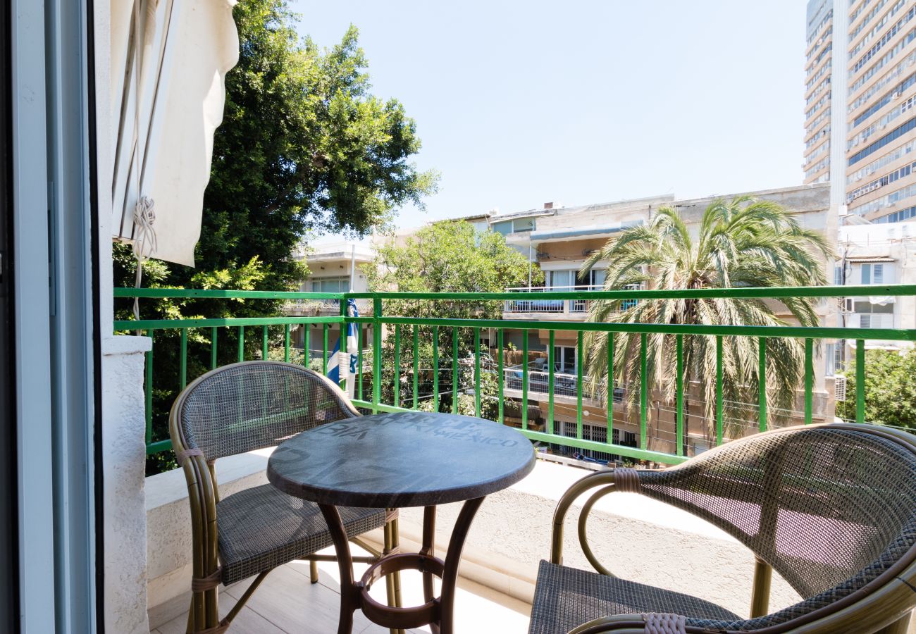 Apartment in Tel Aviv - Jaffa - Comfort Family Apartment near Beach by FeelHome