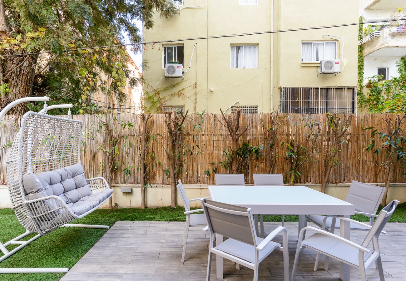 Apartment in Tel Aviv - Jaffa - Family Apt & Private Garden near Beach by FeelHome