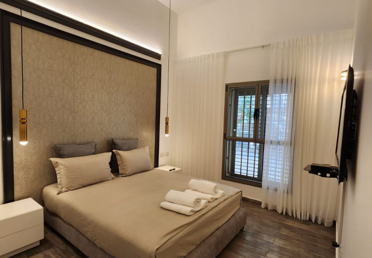 Apartment in Tel Aviv - Jaffa - Family Apt & Private Garden near Beach by FeelHome