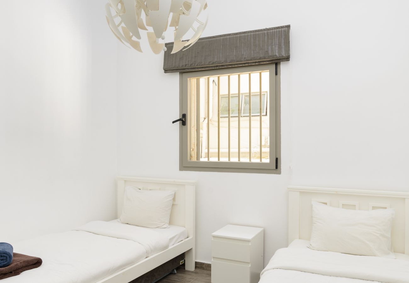 Apartment in Tel Aviv - Jaffa - Family Apt & Private Garden near Beach by FeelHome