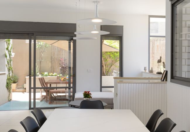 Apartment in Tel Aviv - Jaffa - MAMAD Elegant Duplex with XL Patio by FeelHome Apartment in Tel Aviv - Jaffa - MAMAD Elegant Duplex with XL Patio by FeelHome