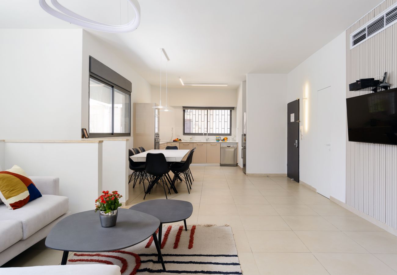 Apartment in Tel Aviv - Jaffa - Kerem HaTeimanim Duplex w/ Terrace