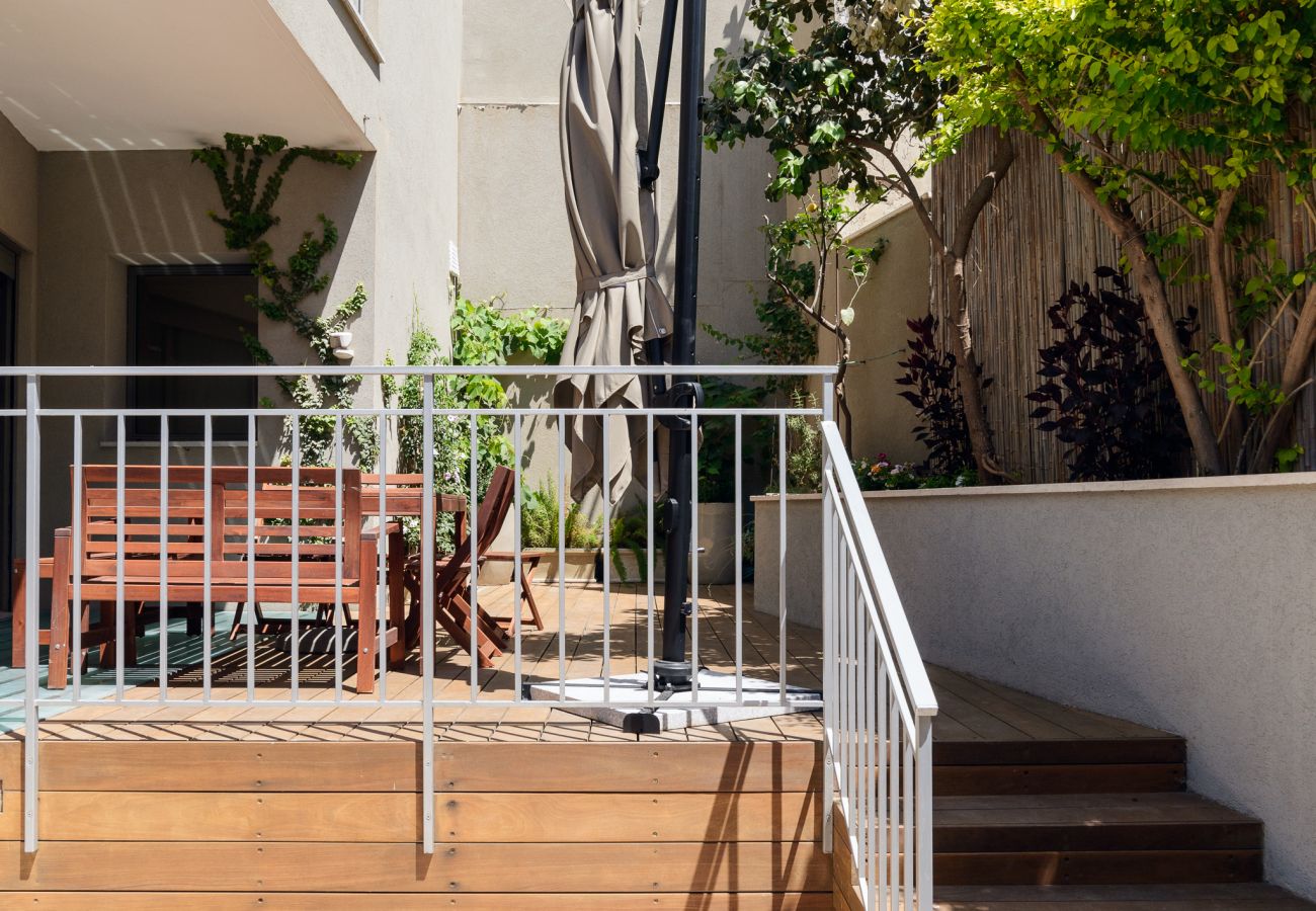 Apartment in Tel Aviv - Jaffa - Kerem HaTeimanim Duplex w/ Terrace