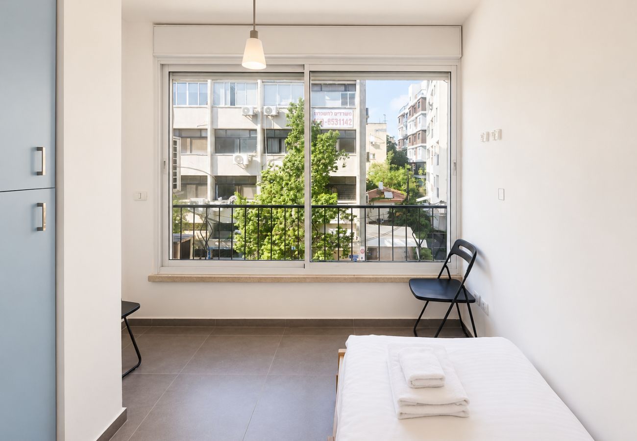 Apartment in Tel Aviv - Jaffa - Bright 2BR in Hype Neighborhood by FeelHome