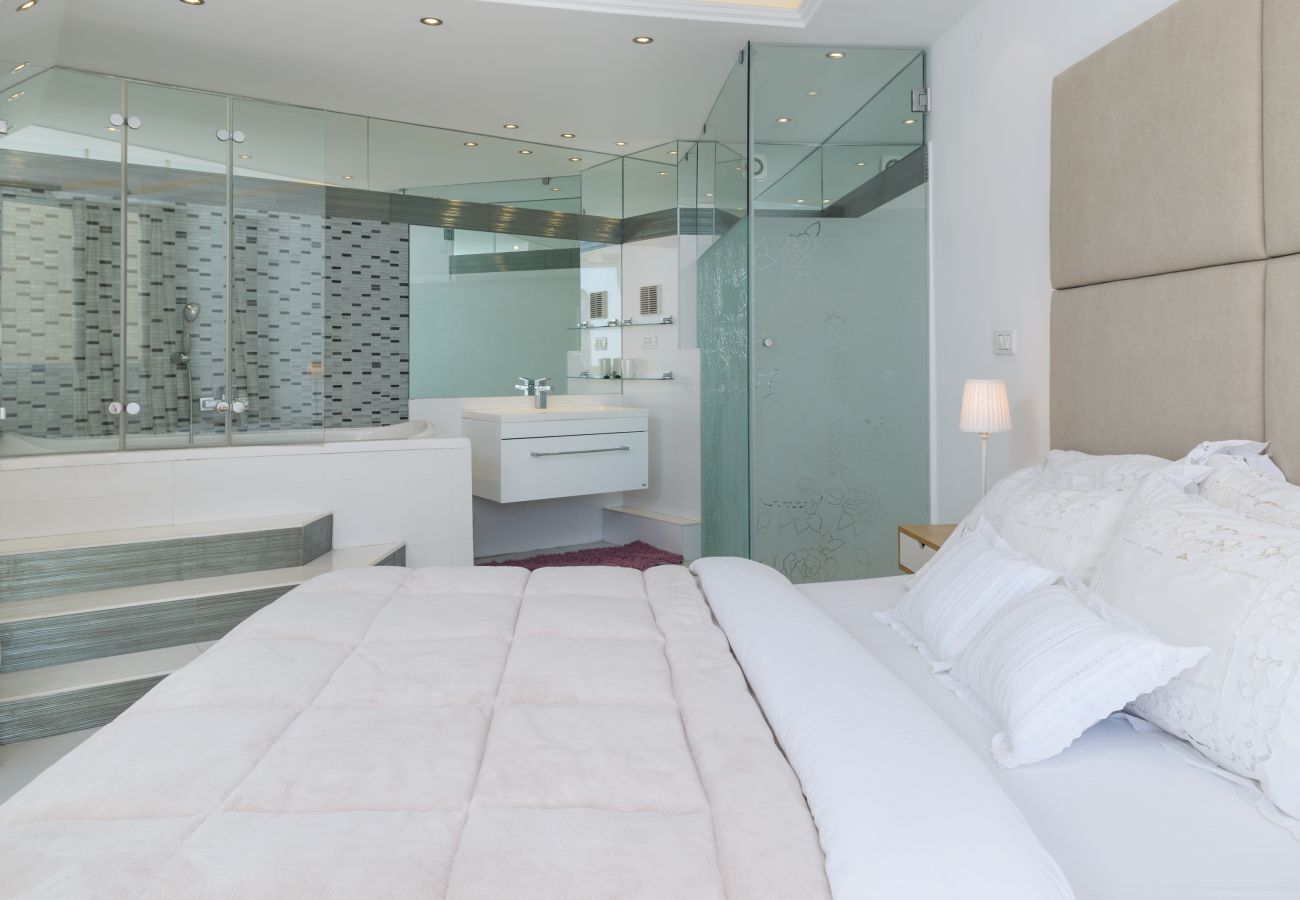 Apartment in Herzliya - Beach Duplex with 2 Terraces & Sea View by FeelHome