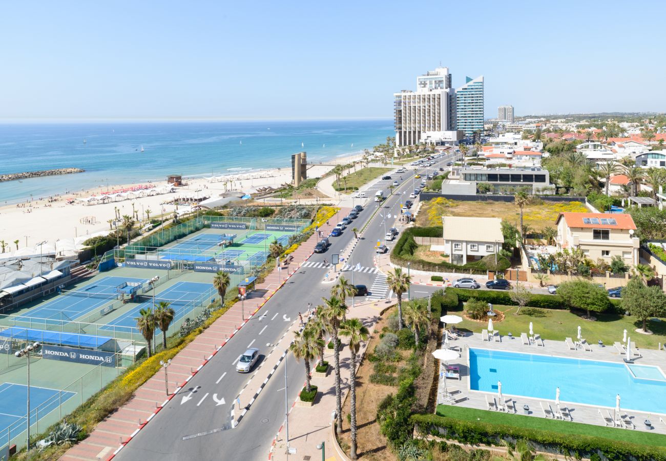 Apartment in Herzliya - Beach Duplex with 2 Terraces & Sea View by FeelHome