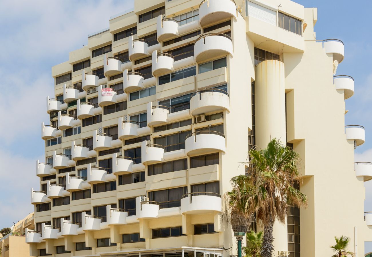 Apartment in Herzliya - Beach Duplex with 2 Terraces & Sea View by FeelHome