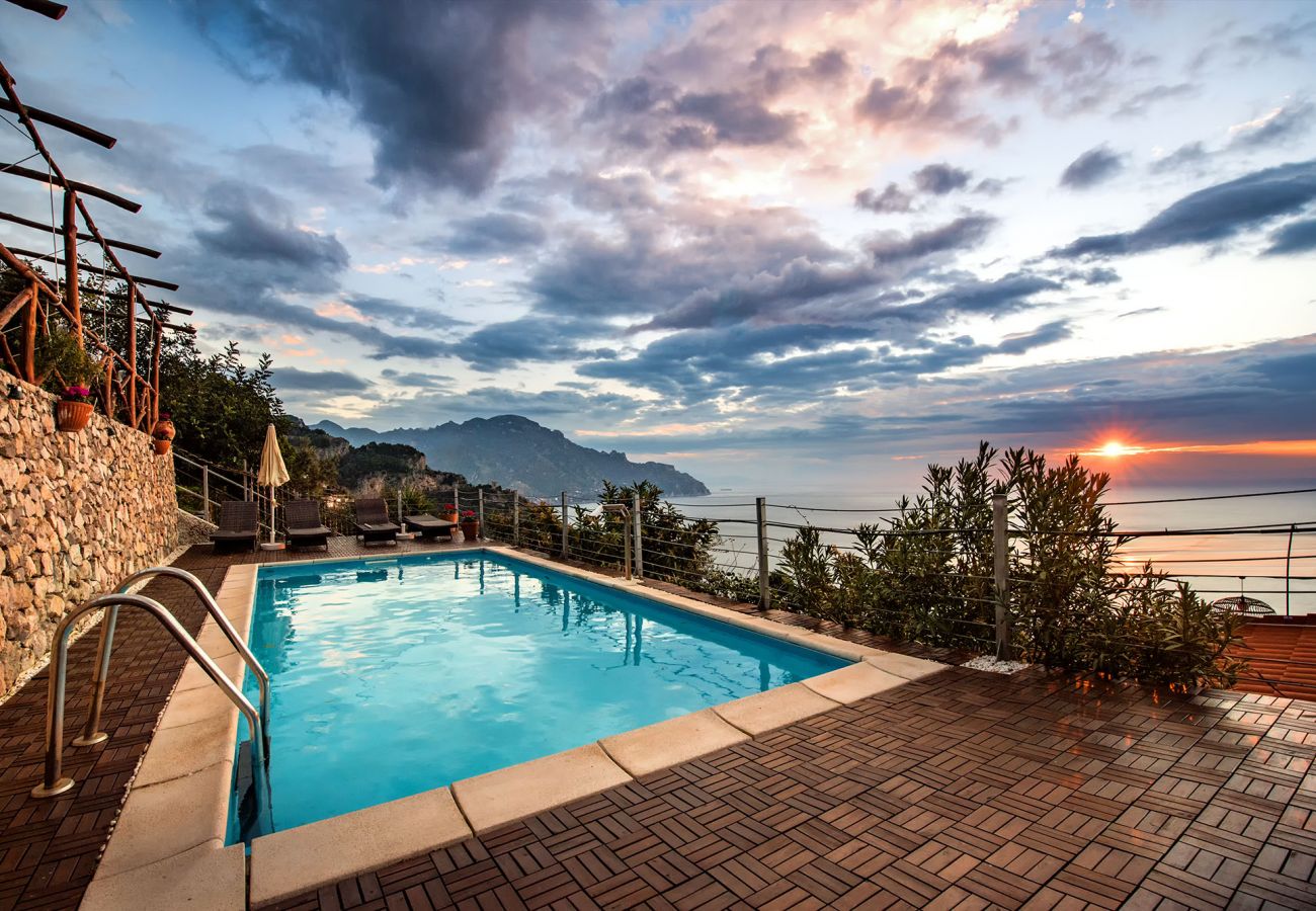 Villa in Pogerola - Villa Gioiello - Sea view pool with chromotherapy