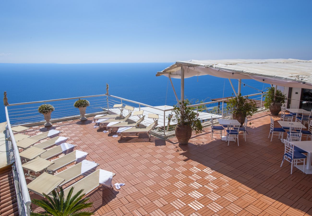 Villa in Pogerola - Villa Gioiello - Sea view pool with chromotherapy
