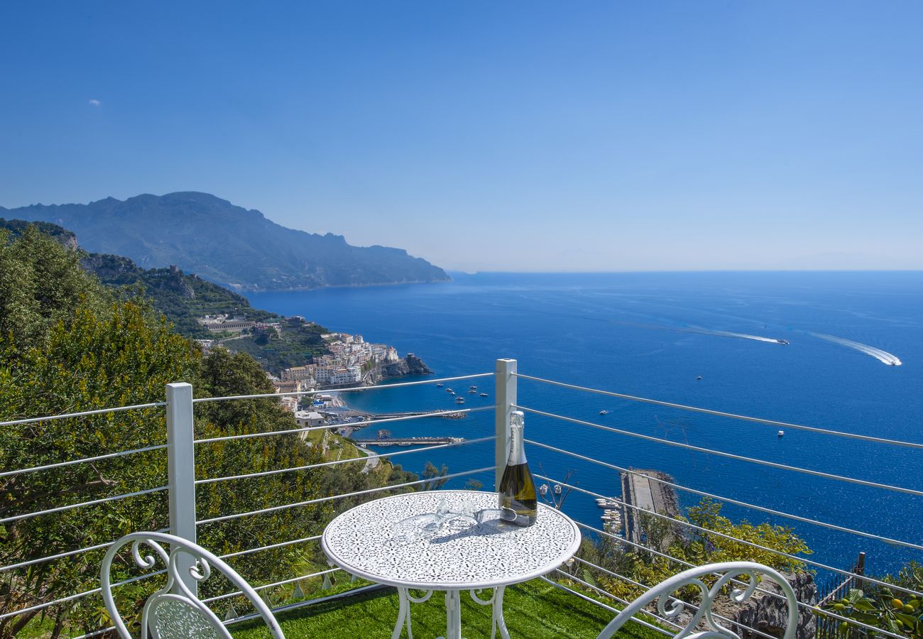 Villa in Pogerola - Villa Gioiello - Sea view pool with chromotherapy