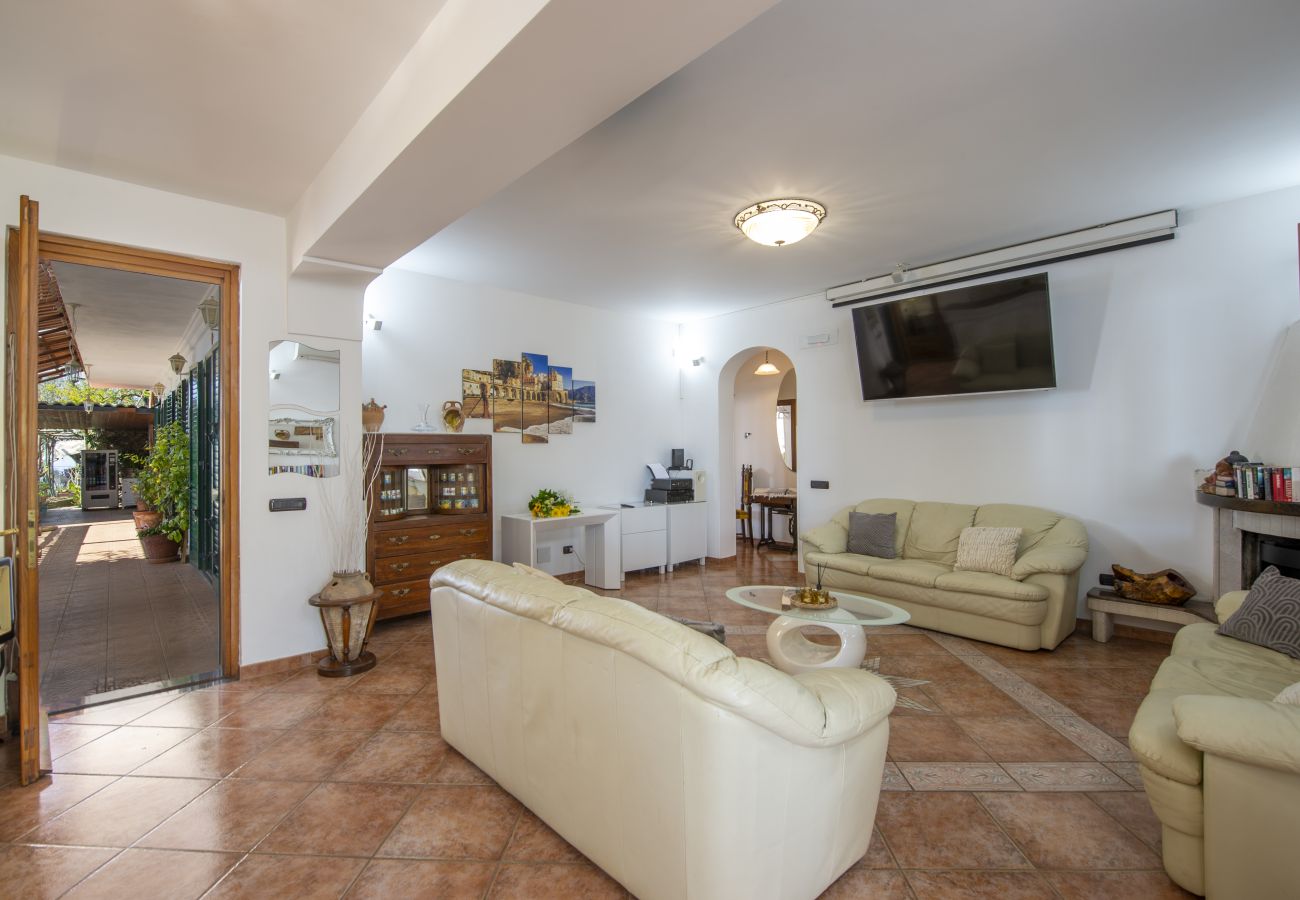 Villa in Pogerola - Villa Gioiello - Sea view pool with chromotherapy