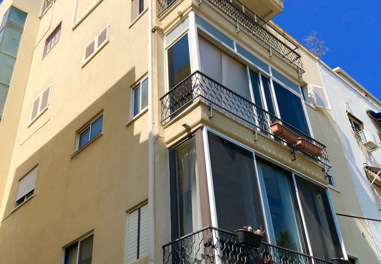 Apartment in Tel Aviv - Jaffa - Amazing 2 Floor Penthouse + 2 Terraces!