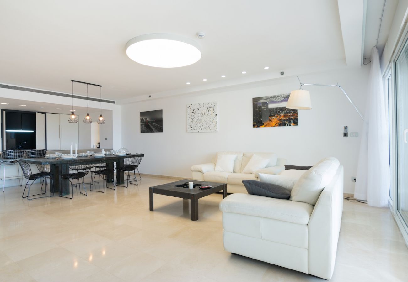 Apartment in Herzliya - High Class Condo at Marina by FeelHome