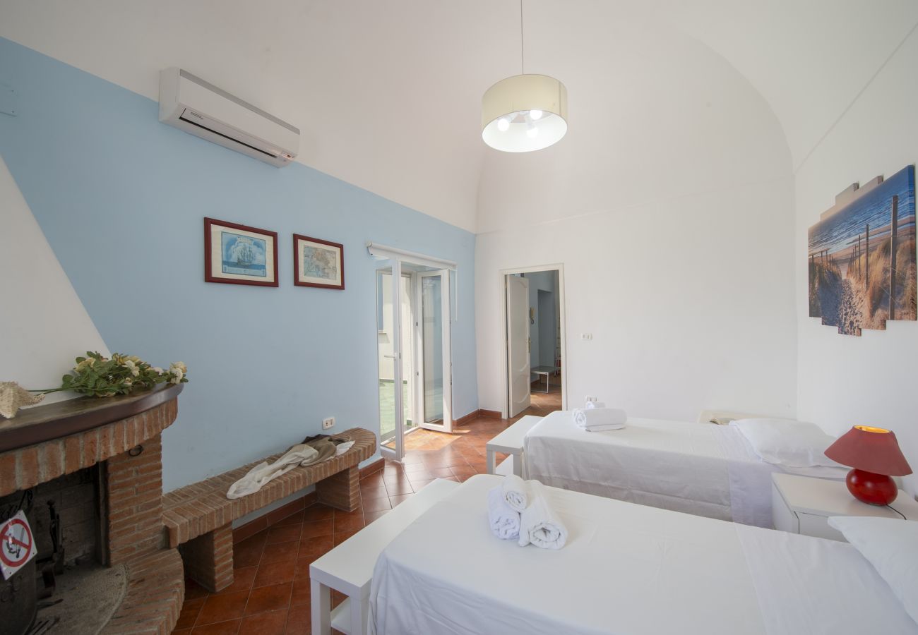 House in Praiano - Casa Punta Paradiso - Romantic Seaside Retreat