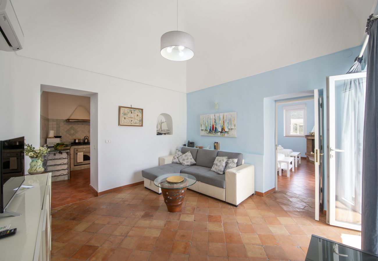 House in Praiano - Casa Punta Paradiso - Romantic Seaside Retreat