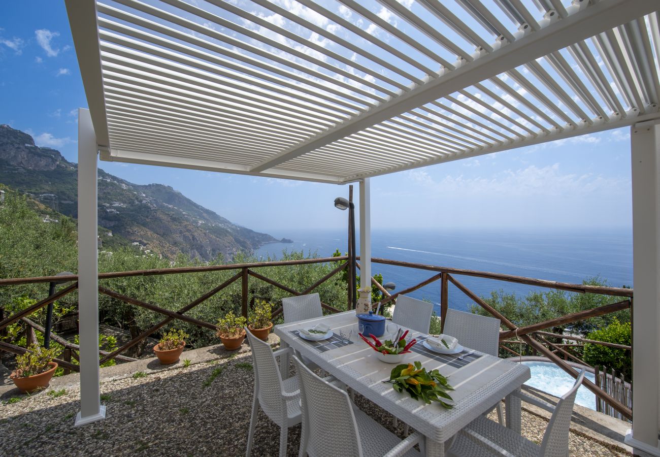 House in Praiano - Casa Punta Paradiso - Romantic Seaside Retreat