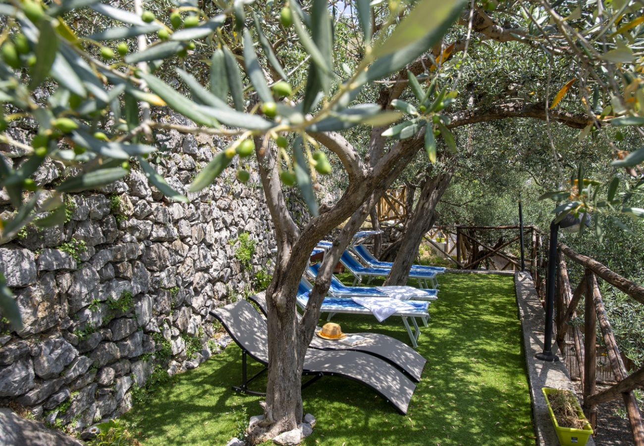 House in Praiano - Casa Punta Paradiso - Romantic Seaside Retreat