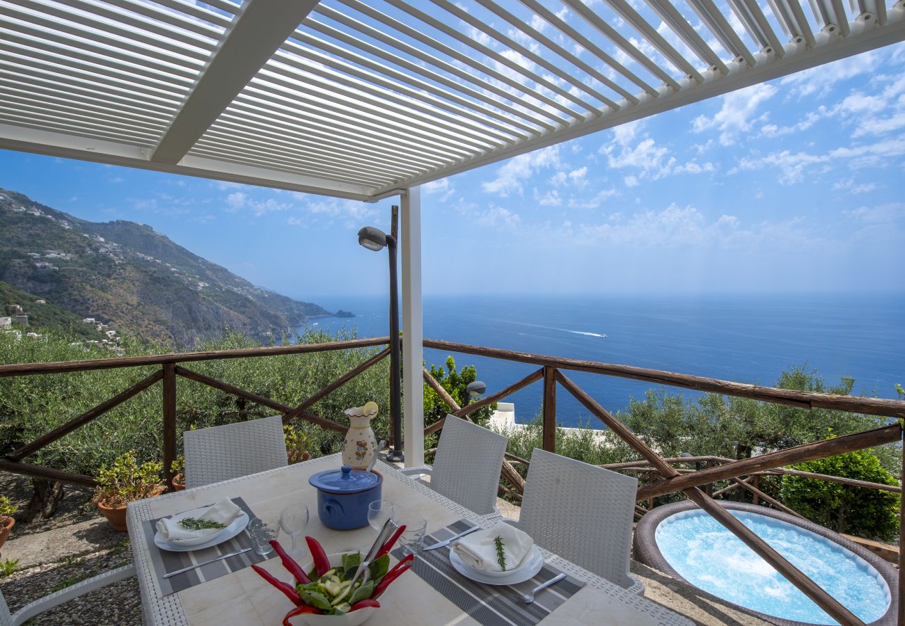 House in Praiano - Casa Punta Paradiso - Romantic Seaside Retreat