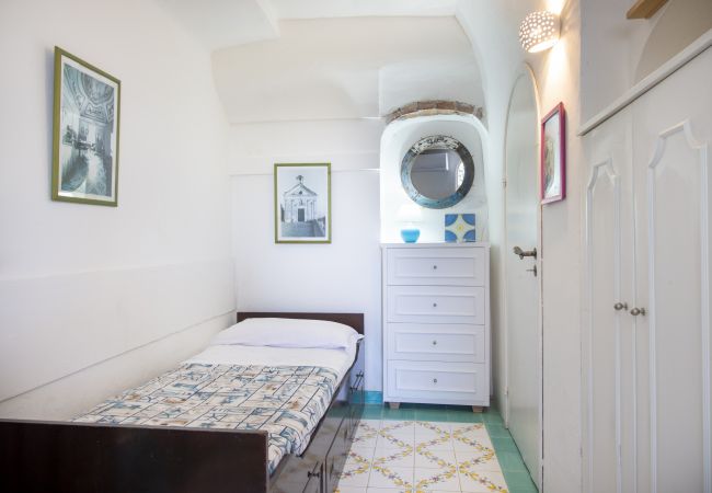 Villa in Praiano - Villa Albatros - Stunning 2 floors Villa for large groups! Villa in Praiano - Villa Albatros - Stunning 2 floors Villa for large groups!