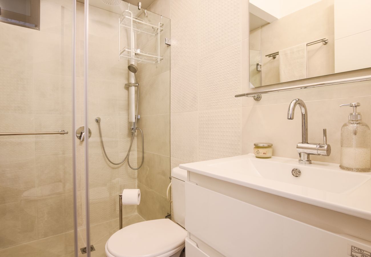 Apartment in Tel Aviv - Jaffa - 1 BR with Patio in City Center by FeelHome 