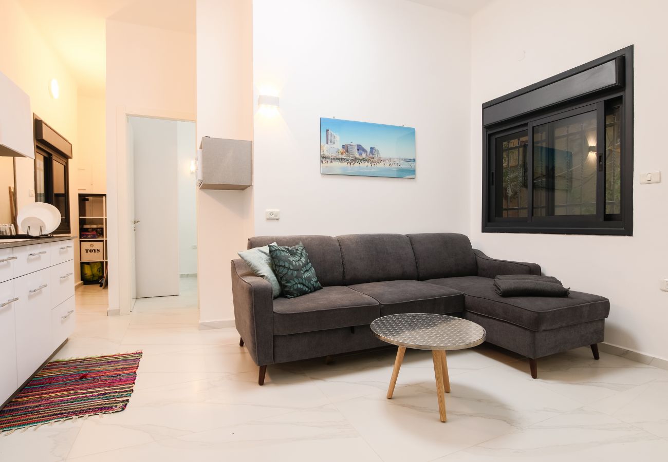 Apartment in Tel Aviv - Jaffa - 1 BR with Patio in City Center by FeelHome 