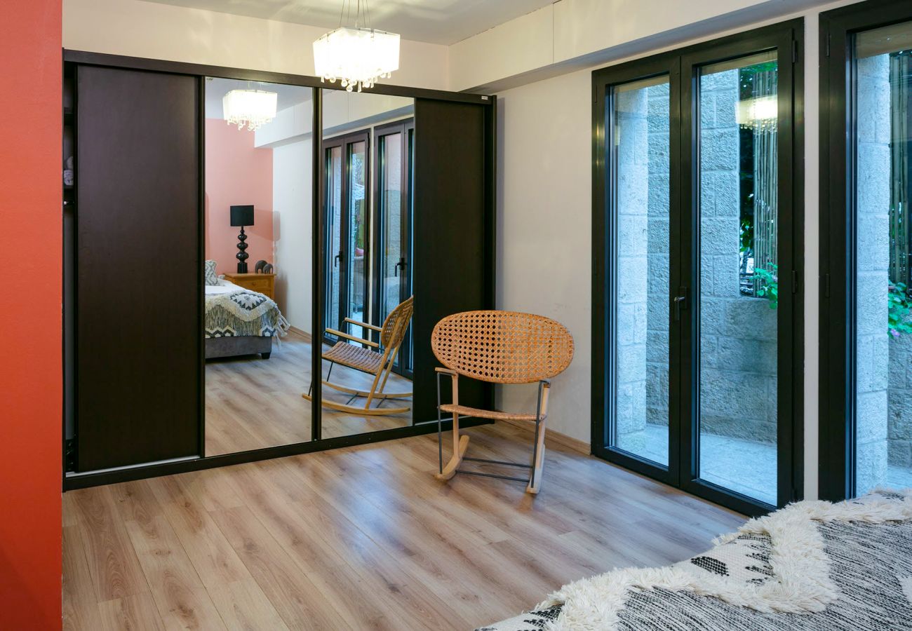Apartment in Jerusalem - Jacuzzi & Secret Garden in David's Village by FeelHome