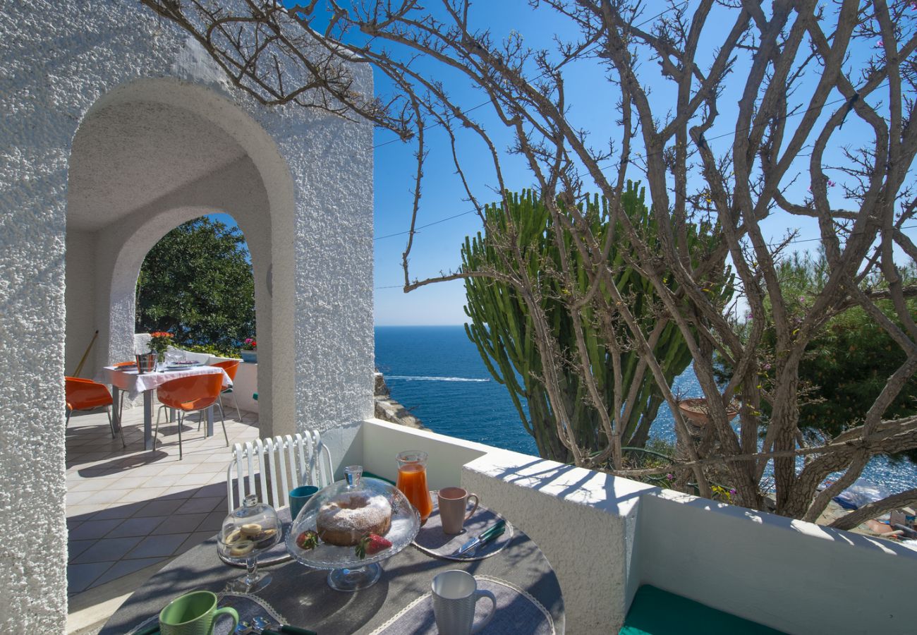 Apartment in Conca dei Marini - Casa Giovannina - charming fisherman's house with stunning views