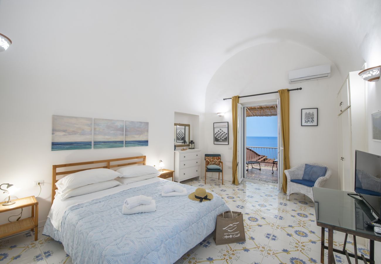 Apartment in Praiano - Casa di Nonno Mario - Sea view terrace in the heart of Praiano