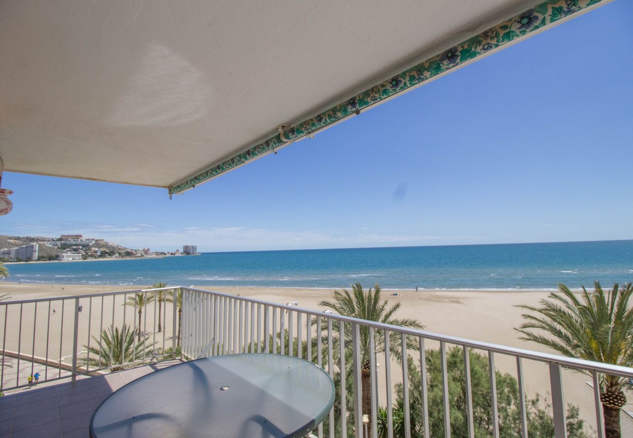 Apartment in Cullera - Beautiful apartment on the beachfront