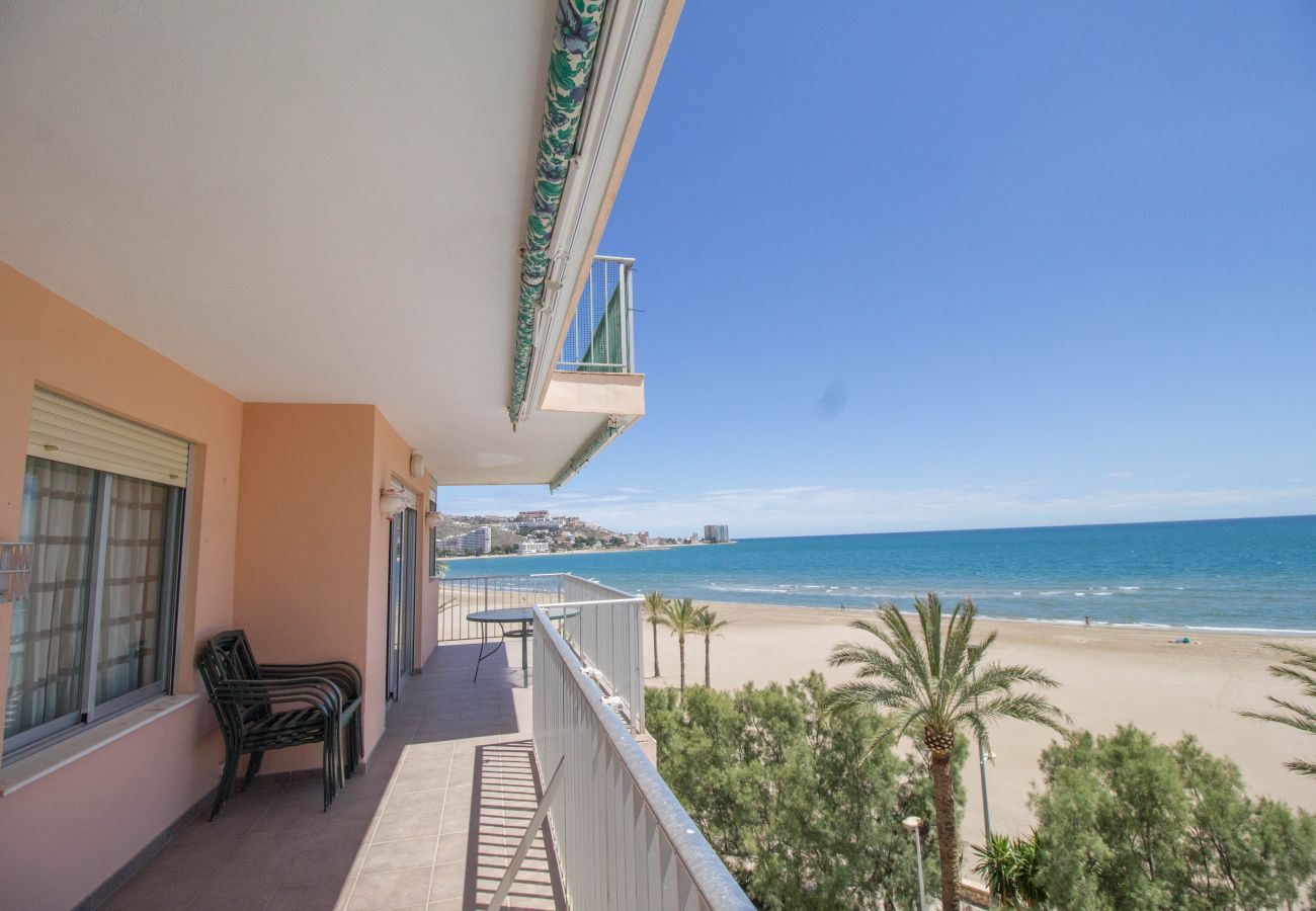 Apartment in Cullera - Beautiful apartment on the beachfront