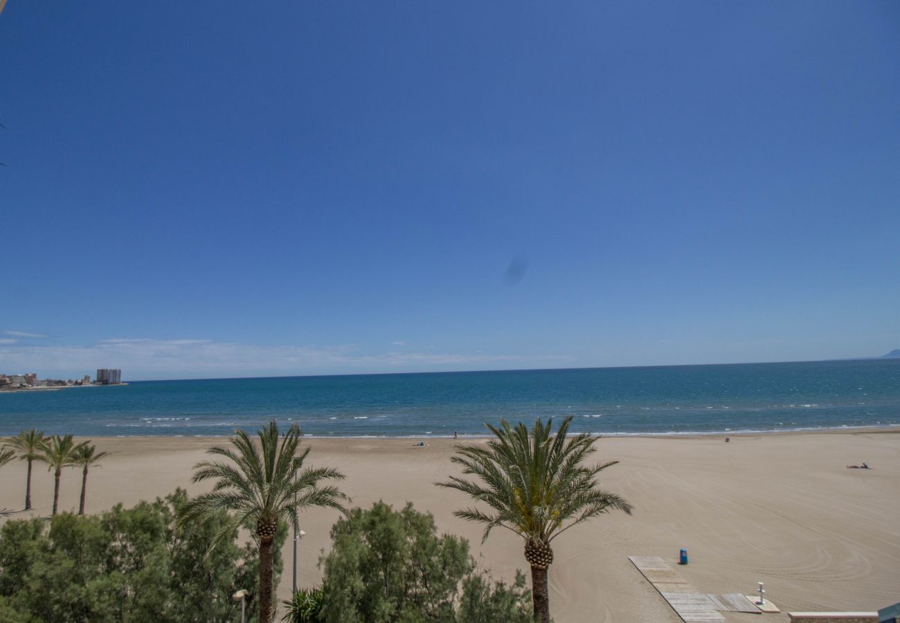 Apartment in Cullera - Beautiful apartment on the beachfront