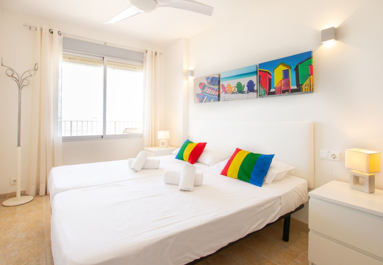 Apartment in Cullera - Beautiful apartment on the beachfront