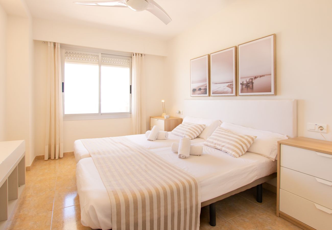 Apartment in Cullera - Beautiful apartment on the beachfront