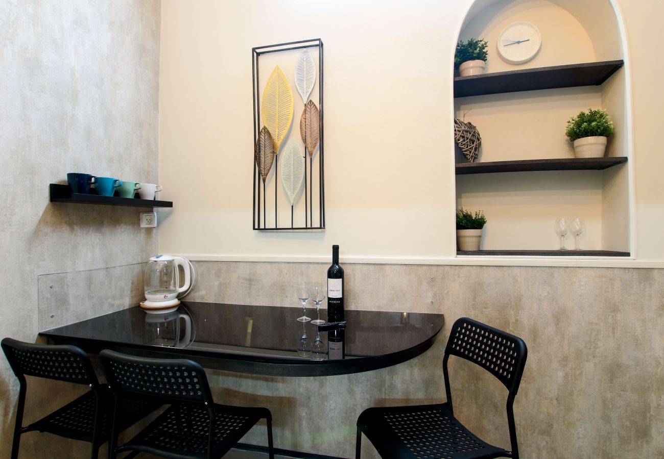 Studio in Tel Aviv - Jaffa - Design Studio & Patio near Market by FeelHome