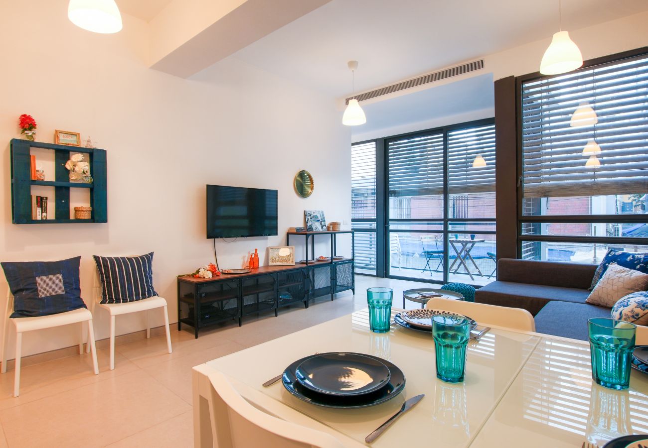 Apartment in Tel Aviv - Jaffa - Trendy Apt & Balcony on Sheinkin Street by FeelHome