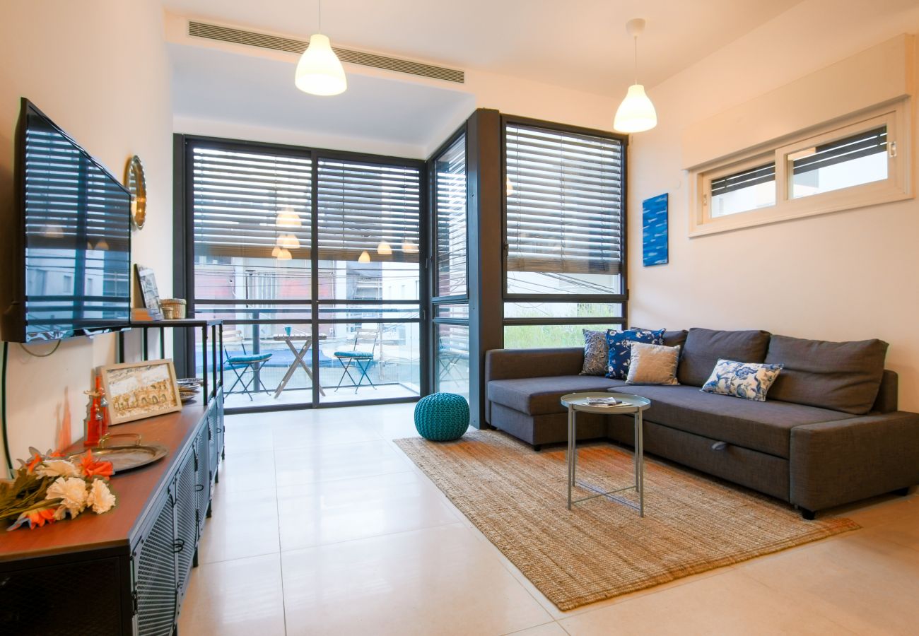 Apartment in Tel Aviv - Jaffa - Trendy Apt & Balcony on Sheinkin Street by FeelHome