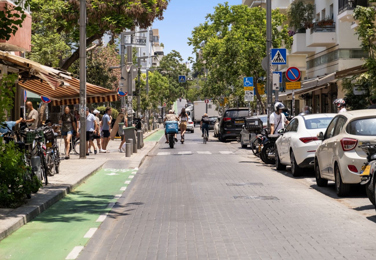 Apartment in Tel Aviv - Jaffa - Trendy Apt & Balcony on Sheinkin Street by FeelHome
