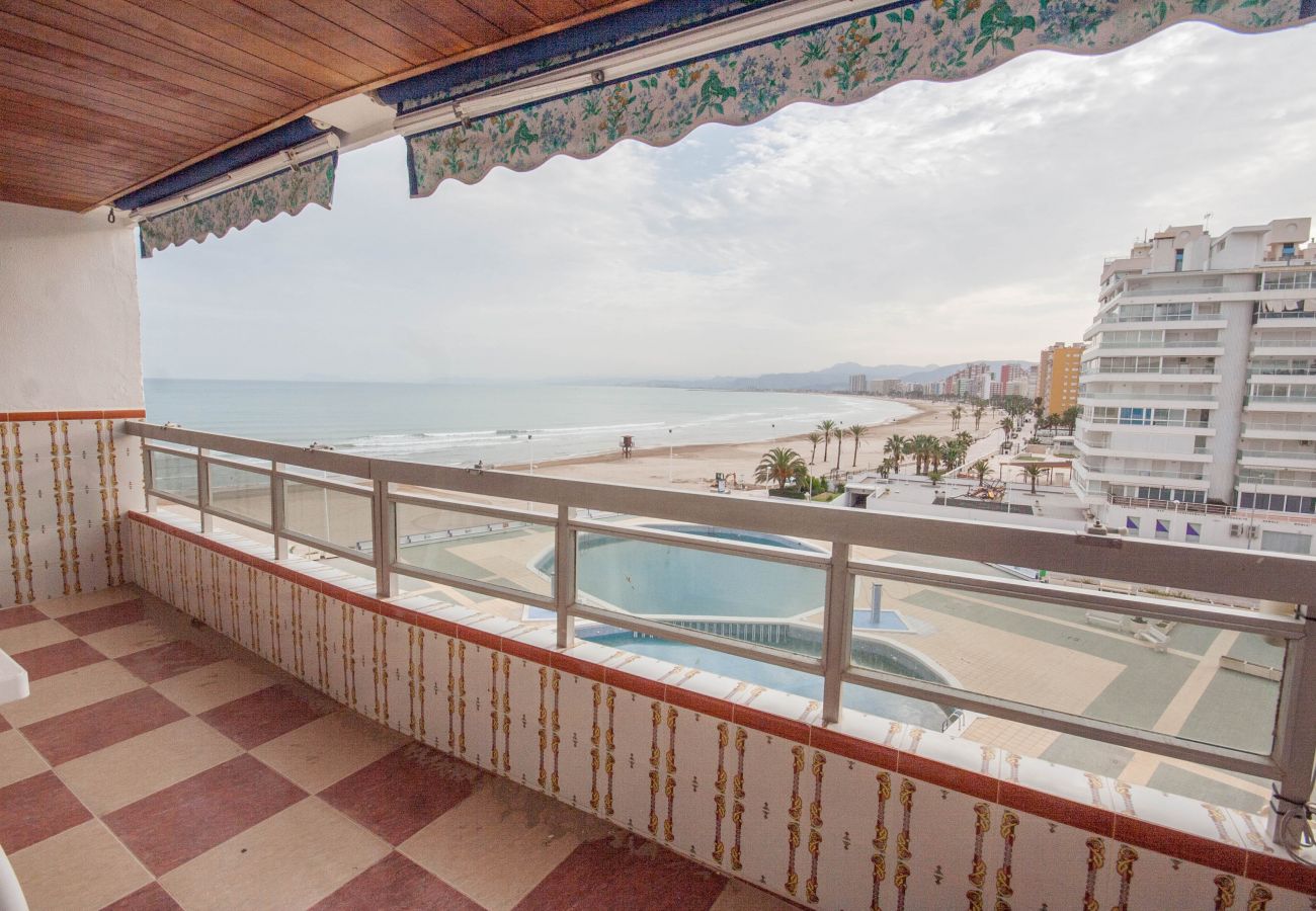 Apartment in Cullera - 2-bedroom apartment with sea views