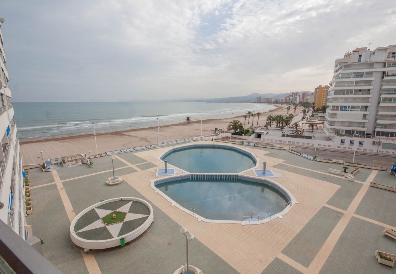 Apartment in Cullera - 2-bedroom apartment with sea views