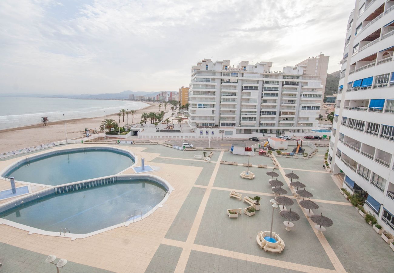 Apartment in Cullera - 2-bedroom apartment with sea views