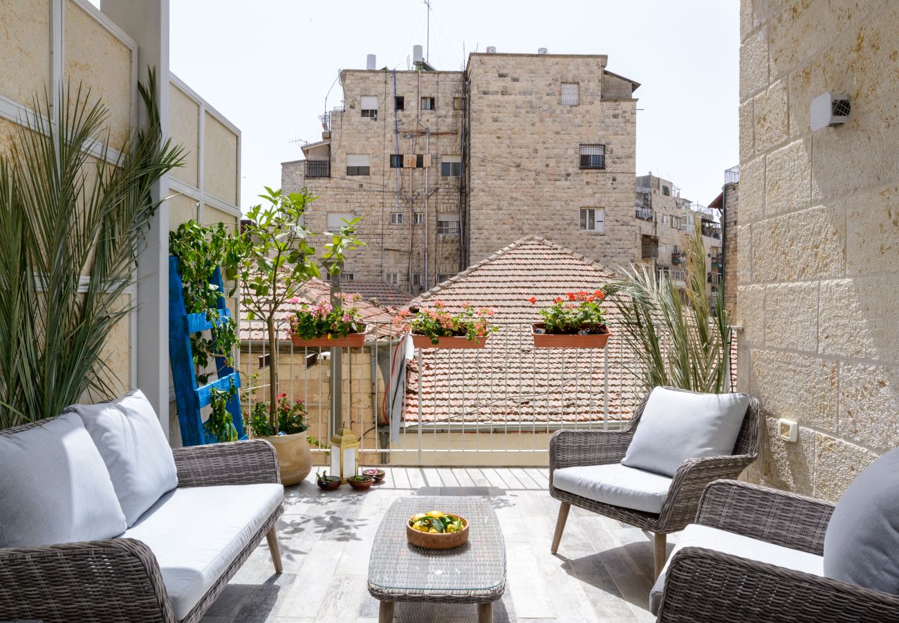 Apartment in Jerusalem - Design & Veranda next to Mahane Yehuda Market by FeelHome