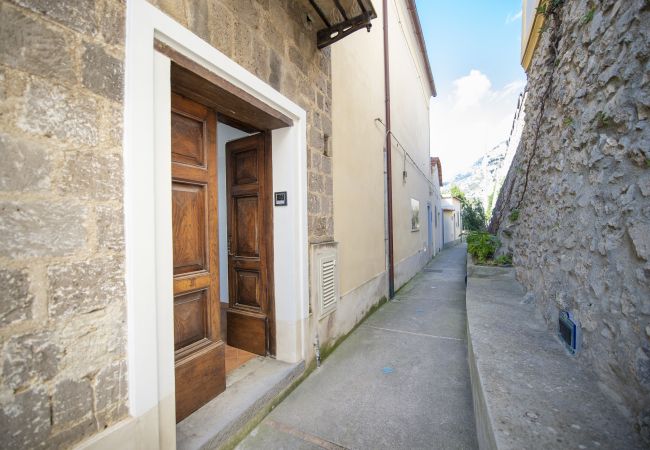 Villa in Praiano - Villa Cimino - Central Villa Stunning Sea View  Villa in Praiano - Villa Cimino - Central Villa Stunning Sea View