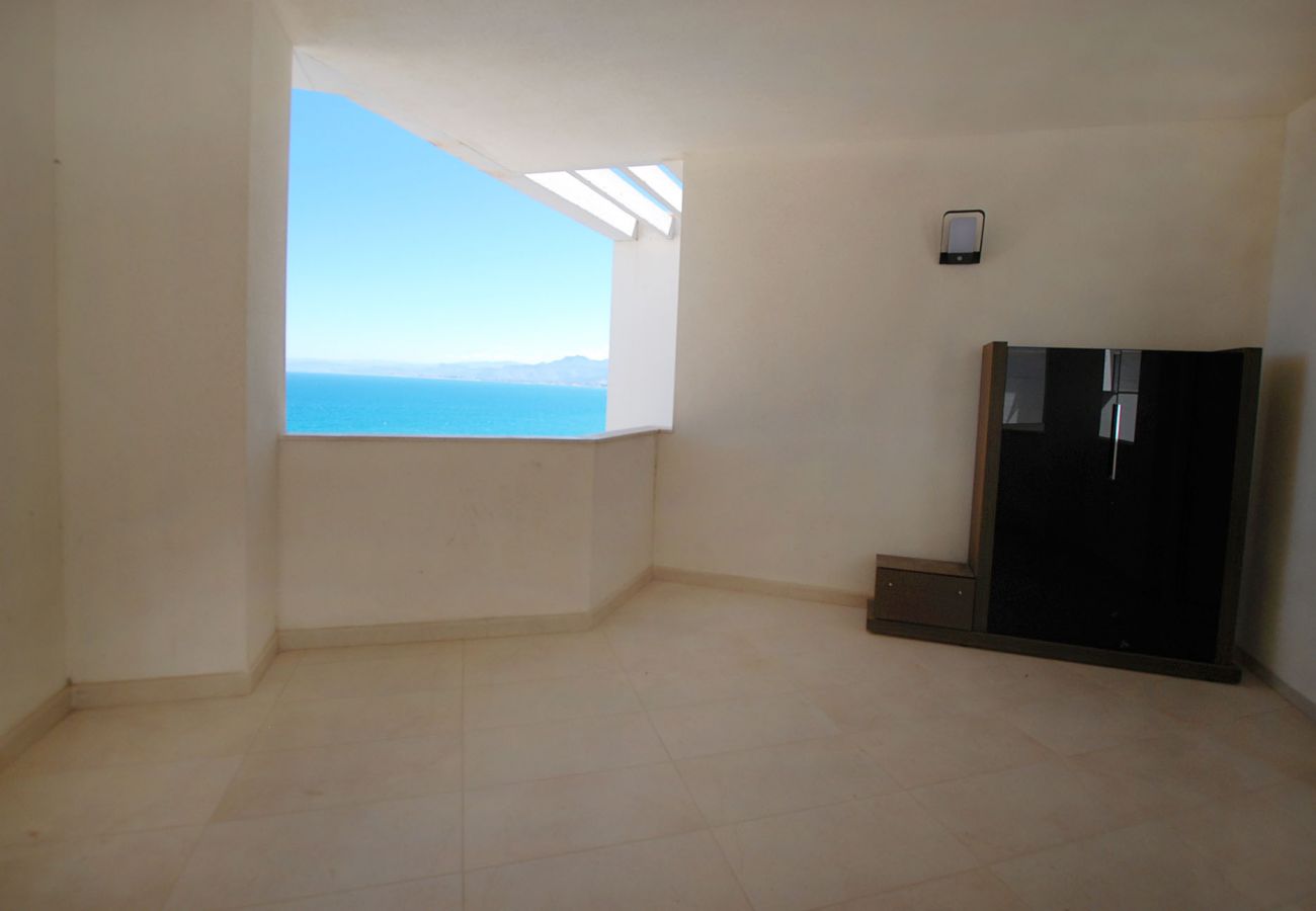 Chalet in Cullera - Villa by the sea with private pool