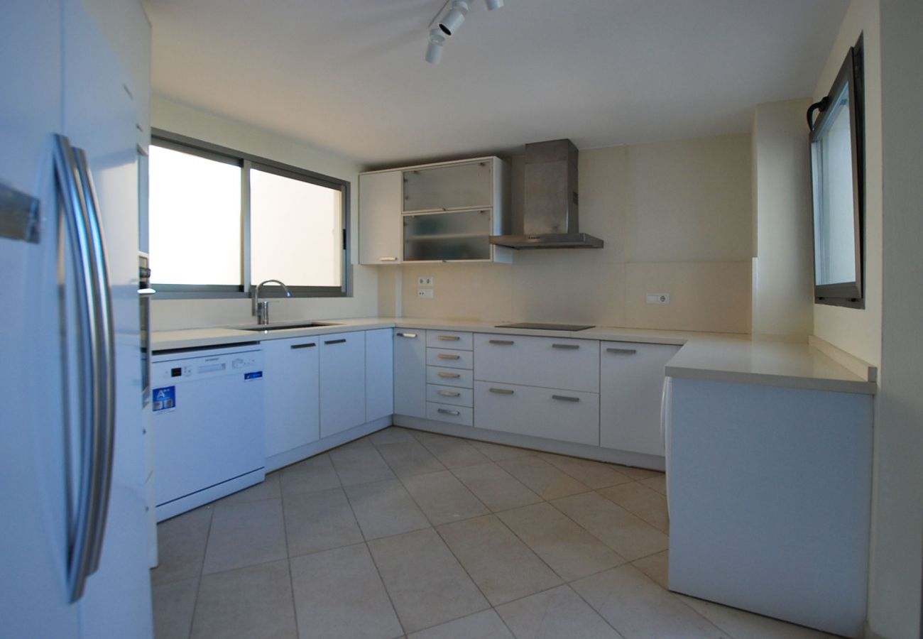 Chalet in Cullera - Villa by the sea with private pool
